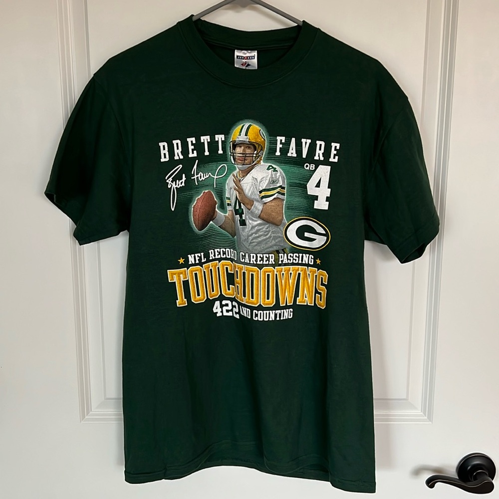 NWT Vintage Brett Favre Green Bay Packers Shirt.